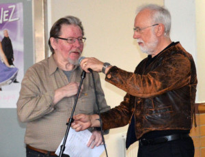 Sven Pettersson nyvald kassör i styrelsen, här med gillesveteranen Bosse Carlgren.